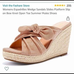 NWOB Wedge Platform Slip with Bow Knot